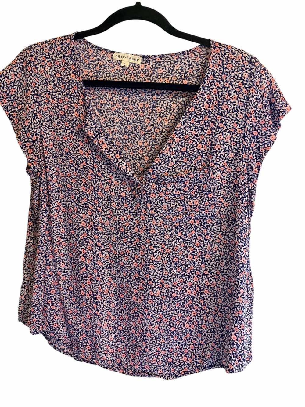 Artisan Ny Navy and Pink/Peach Floral V-Neck Blouse Women’s M/L